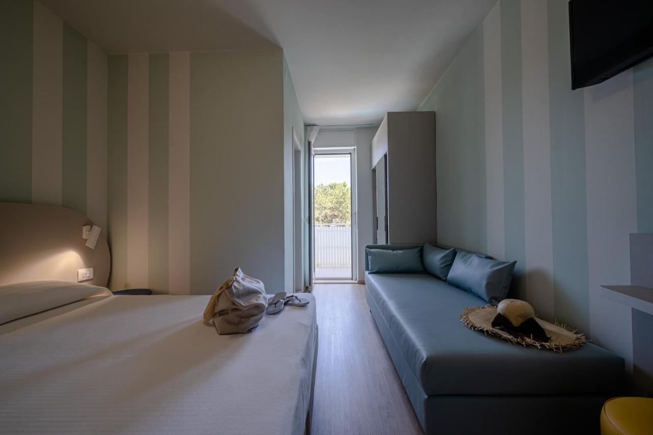 Hotel Smeraldo Lignano Sabbiadoro Exterior foto
