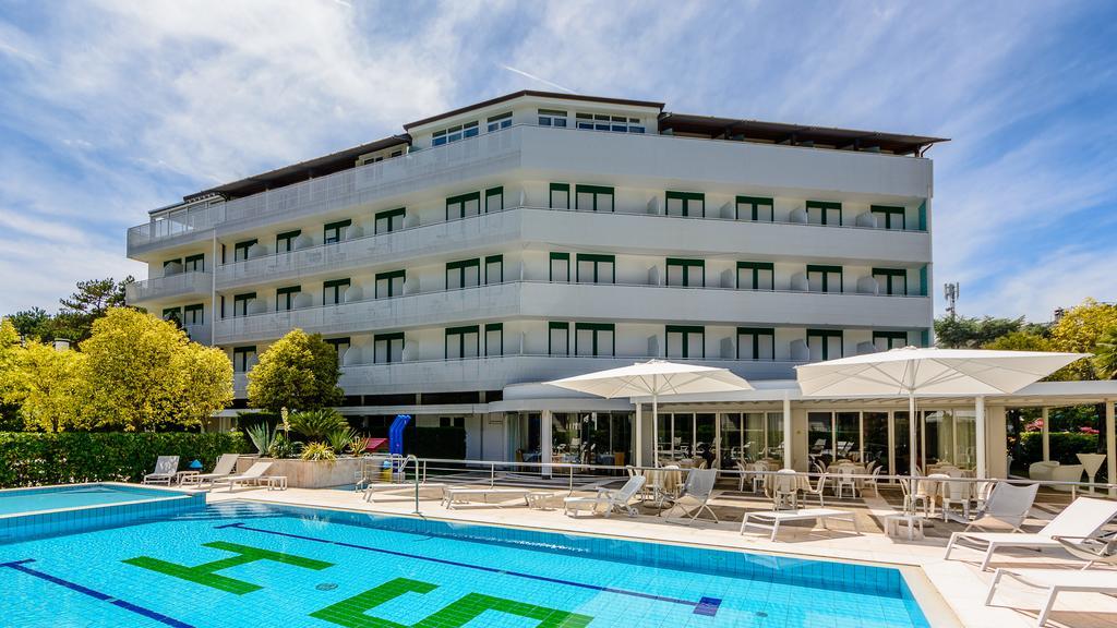 Hotel Smeraldo Lignano Sabbiadoro Exterior foto